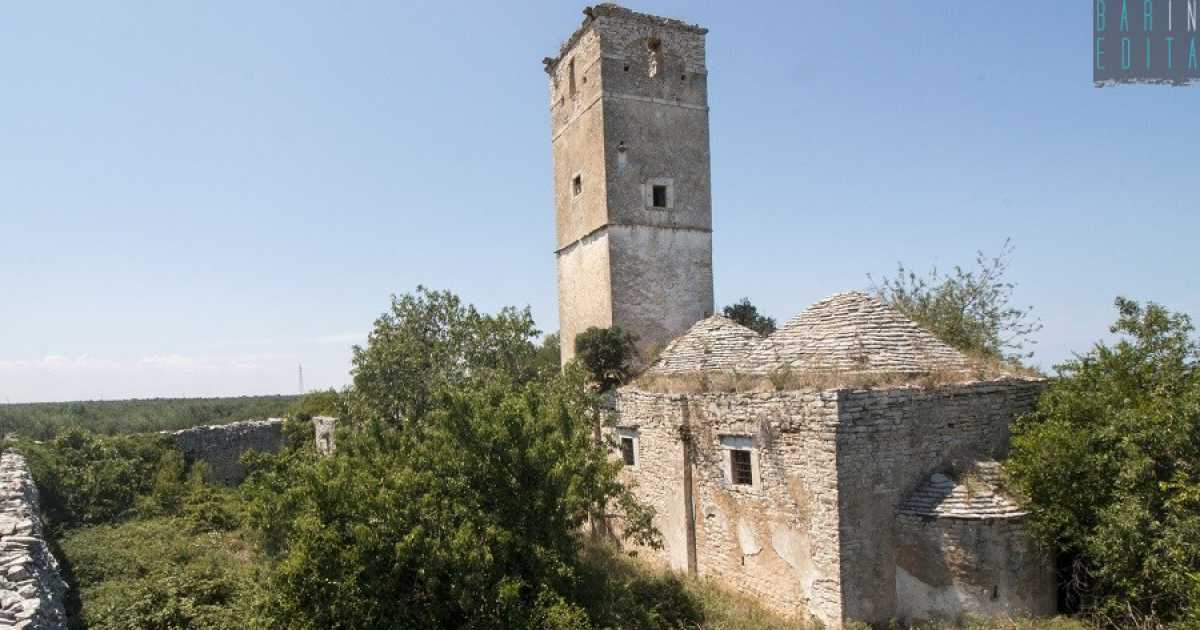 L'alto e millenario Sant'Eustachio, complesso bizantino sperduto nell'agro di Giovinazzo